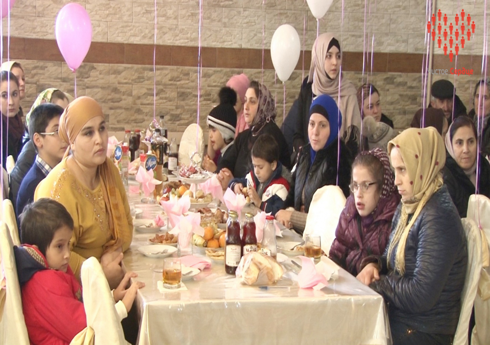 Хасавюртовское волонтерское движение «Чистое Сердце» устроили праздник для детей